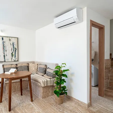 La Maison - Zf Hvar アパート *